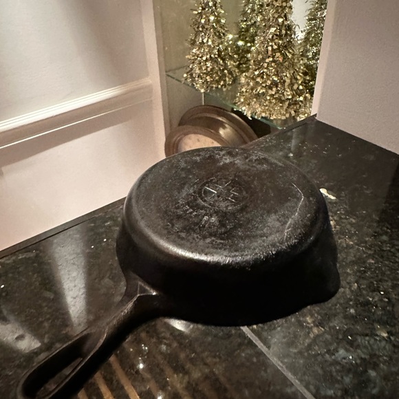 Griswold cast iron skilled No. 5 - Picture 2 of 5